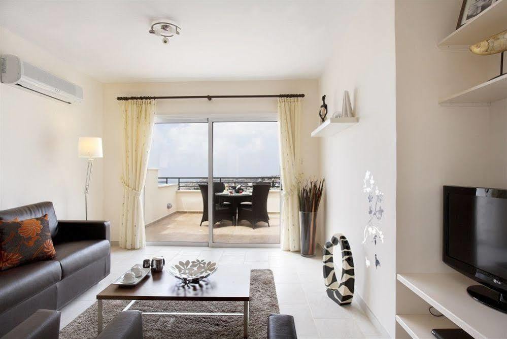 Club Coral View Resort Péjia Kültér fotó