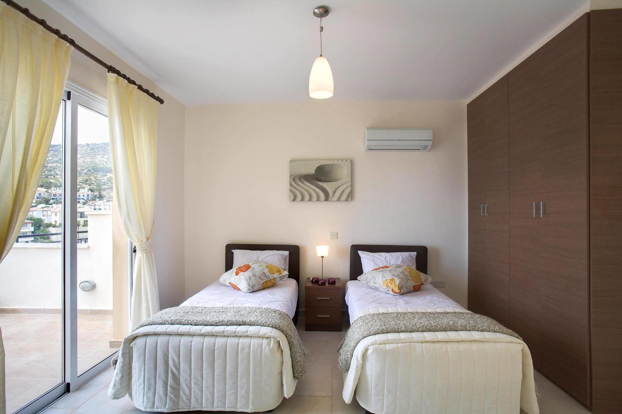 Club Coral View Resort Péjia Kültér fotó
